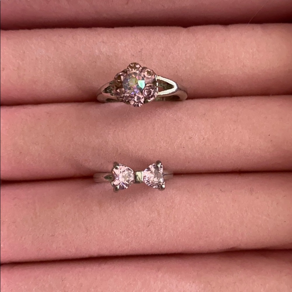 Pink gem bow and flower rings